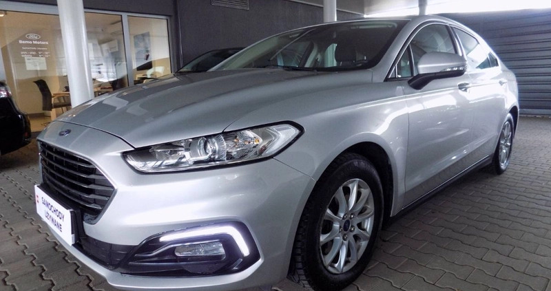 Ford Mondeo cena 88888 przebieg: 59700, rok produkcji 2020 z Szczecin małe 704